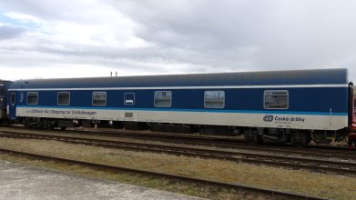 Lůžkový vůz řady WLABmz se systémem řízení nástupních dveří SSOD/LAT