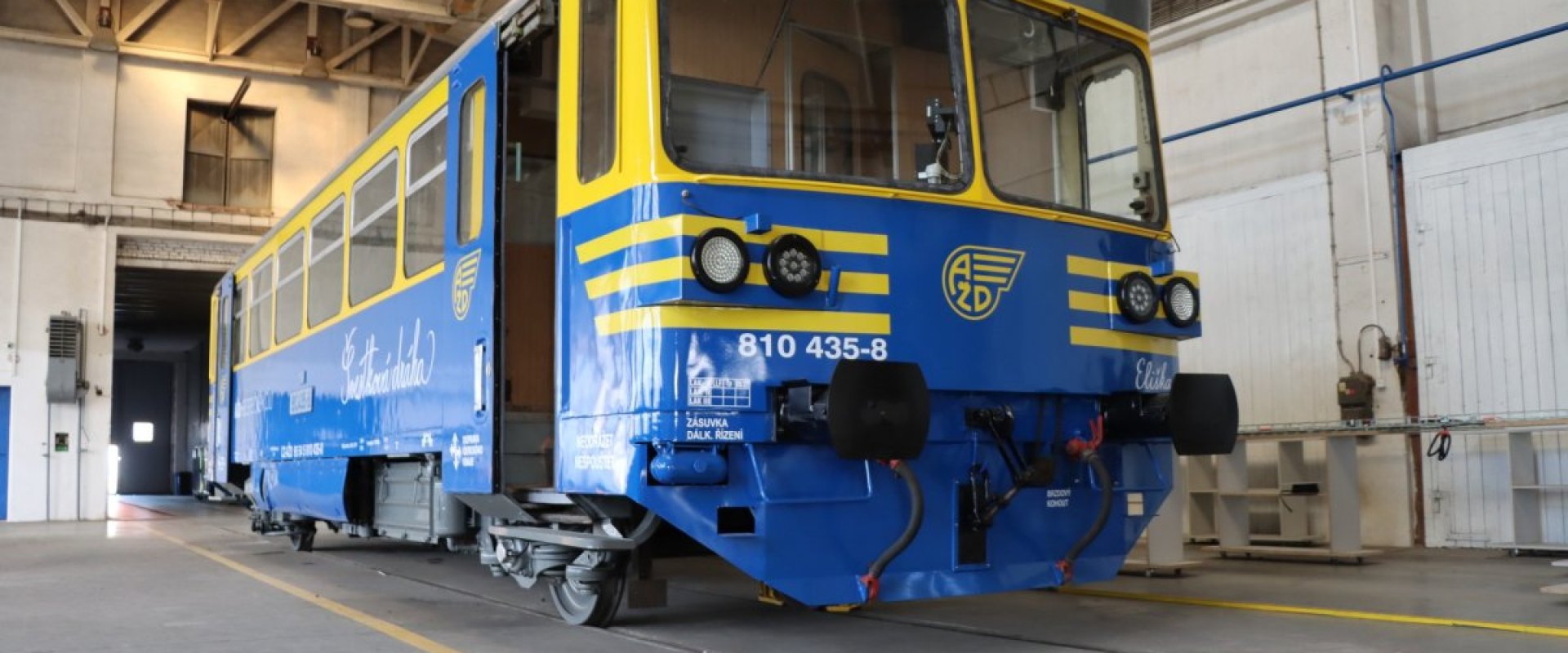 motorový vůz 810 435-8